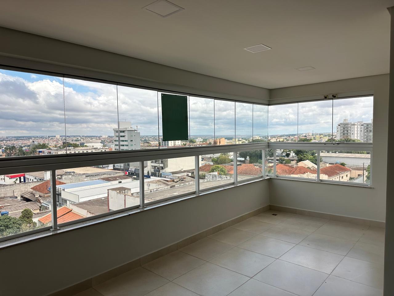 Apartamento no Bairro Martins